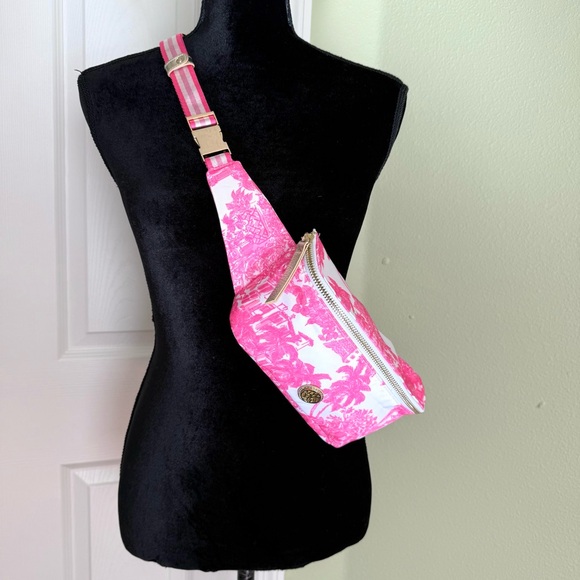 NEW LILLY PULITZER TORREY BELT BAG *RESORT WHITE* ANNIVERSARY TOILE - Picture 2 of 12